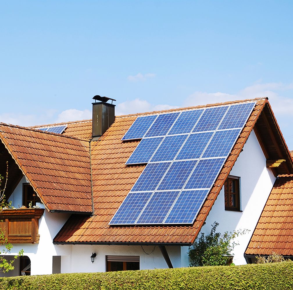 Eficiencia Energética y Sostenibilidad: Transforma tu hogar con placas solares
